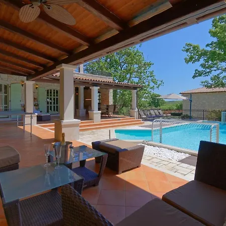 Feriehus La Quercia *